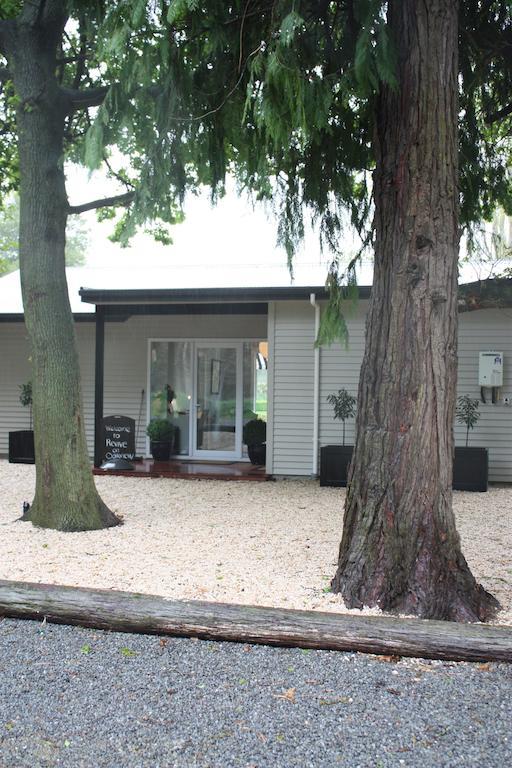 Revive On Oakview Boutique Beauty And Accommodation Ashburton Exteriér fotografie